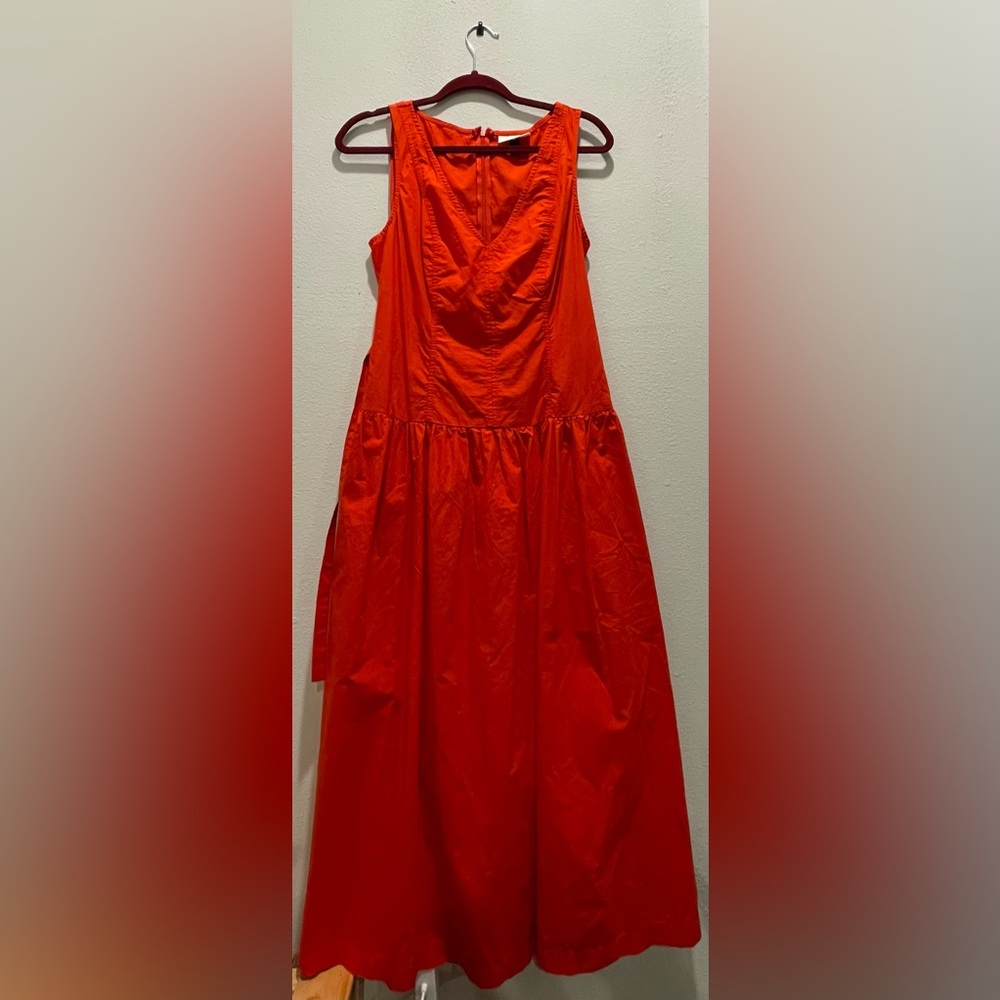 Elegant Red Sleeveless Summer Dress
